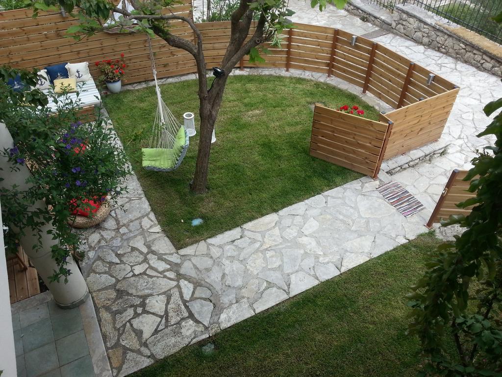 Apartment In Villa Rosebud Nikiana Cameră foto
